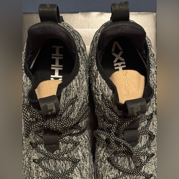 Nike LeBron 15 XV Low Ashes Size 13 with box only worn a couple times - Picture 9 of 13